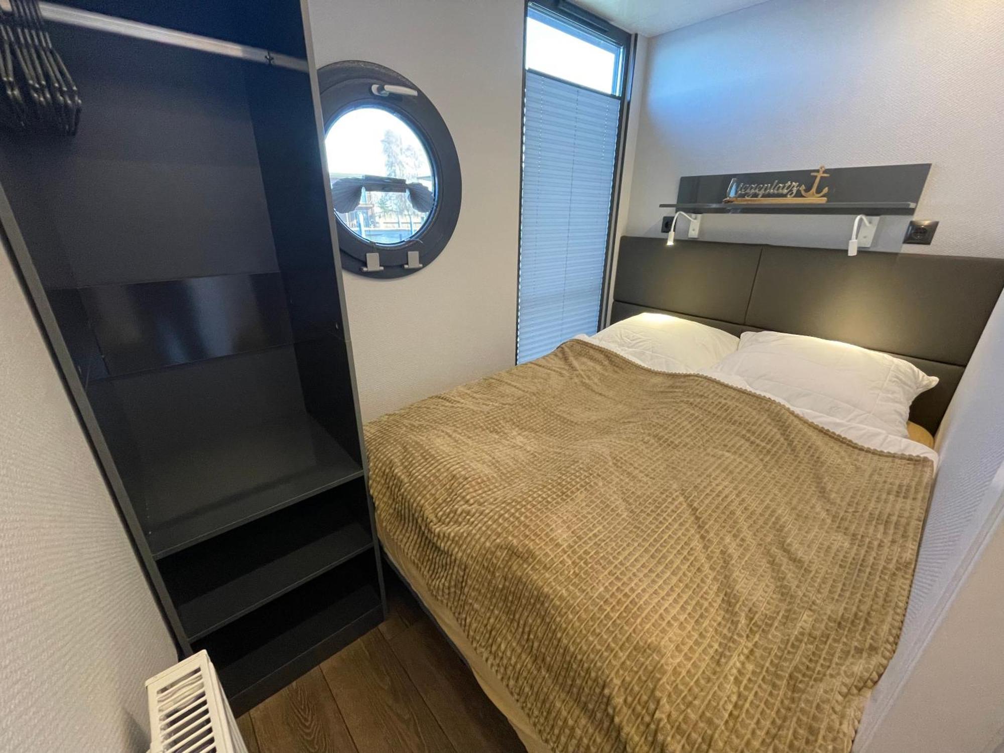 فندق Hausboot Fjord Baltica Mit Dachterrasse In بارث المظهر الخارجي الصورة